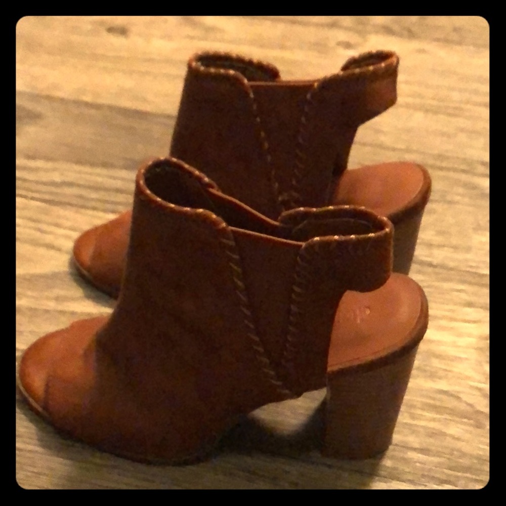Boot heel shoes